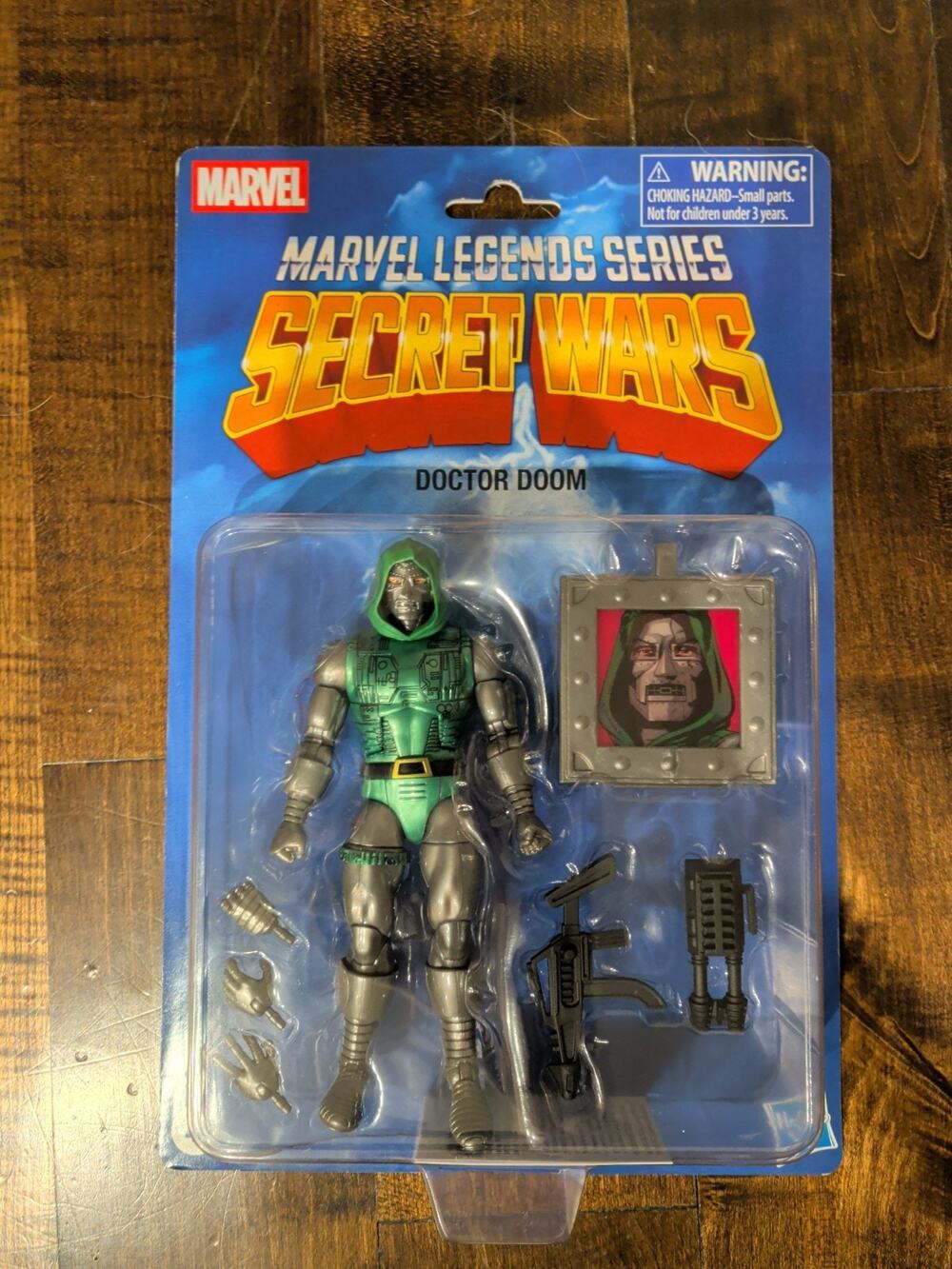 Doctor Doom Secret Wars Marvel Legends Retro Cardback Comics Version Hasbro
